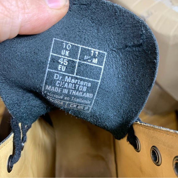 Dr Martens Lace up combat style leather boots like new - Picture 14 of 14